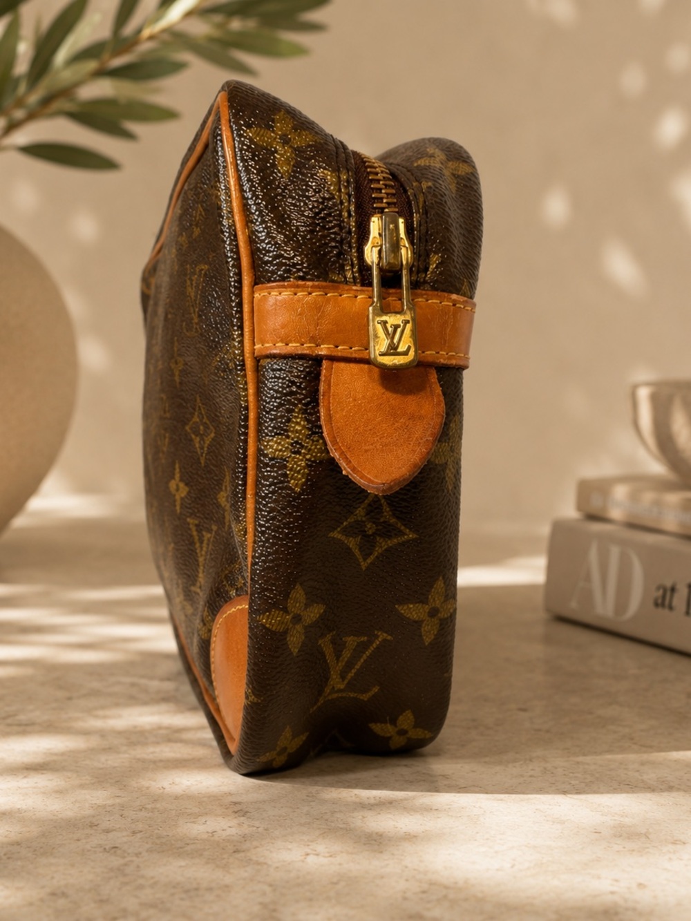 Louis Vuitton Compiegne 28 Custom Painted Crossbody | Vintage Monogram Bag - Picture 5 of 10